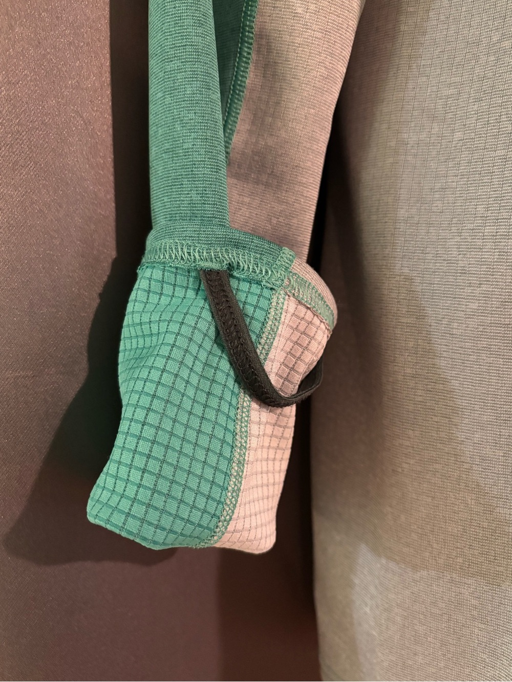 Light Green Long-Sleeve Performance Top - Picture 4 of 6